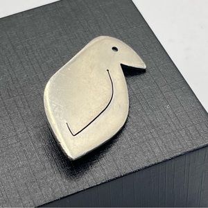 VTG Abstract Pewter Penguin Brooch Pin JHN 1.75"